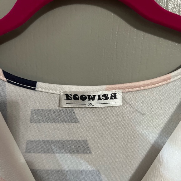 Geometric design dress - Picture 8 of 8